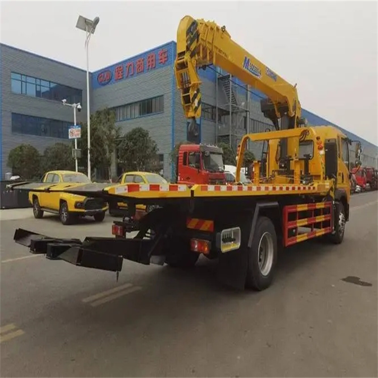 桐庐县附近小随车吊出租电话，轻松解决搬运烦恼